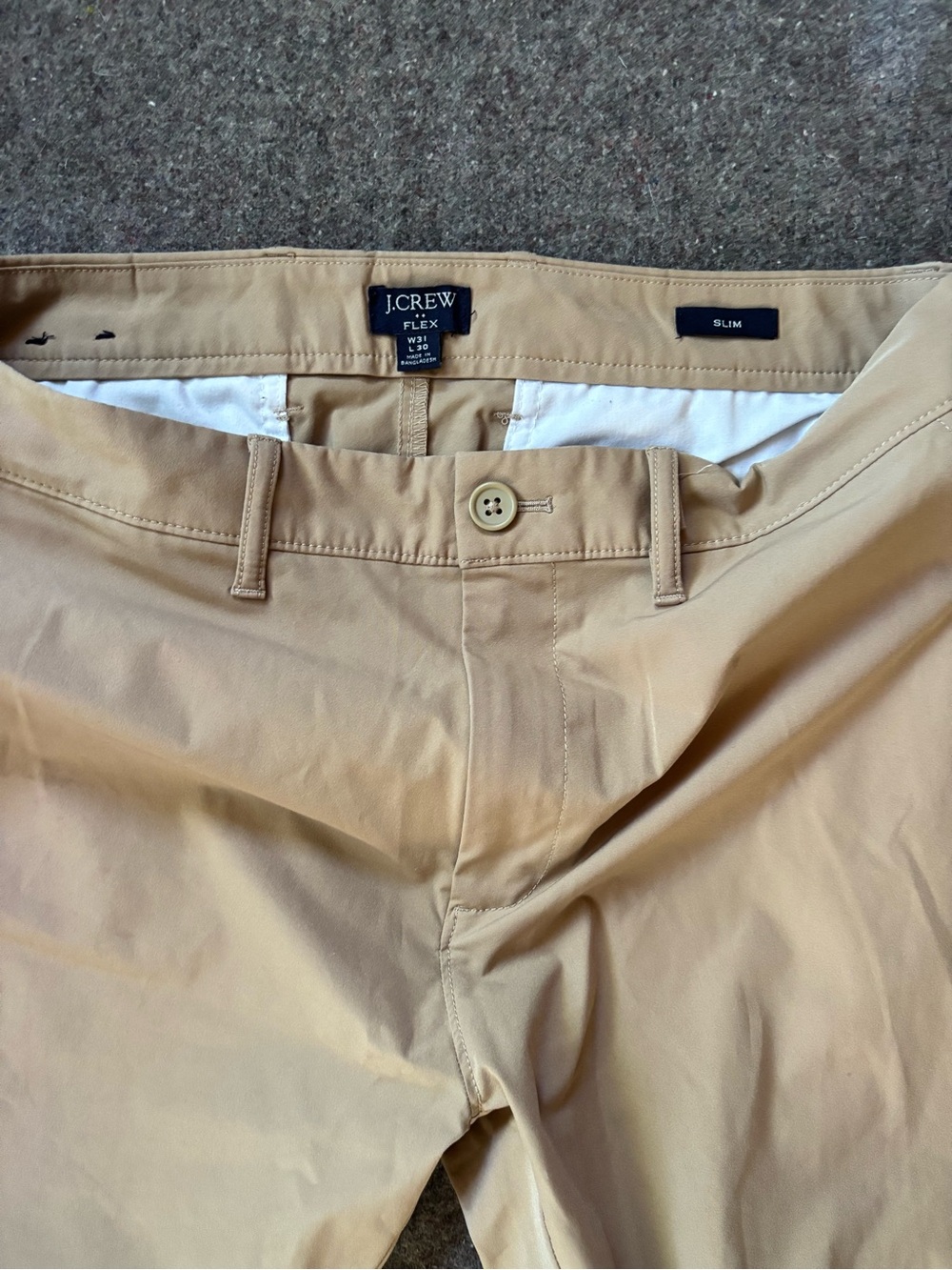 J. Crew Men’s Chino Pants in Light Khaki. Size W31 x L30